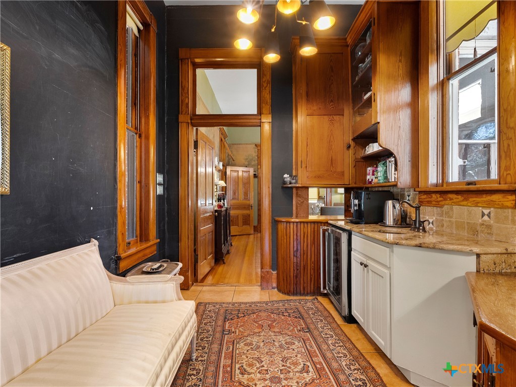 372 Magazine Avenue Property Photo 15