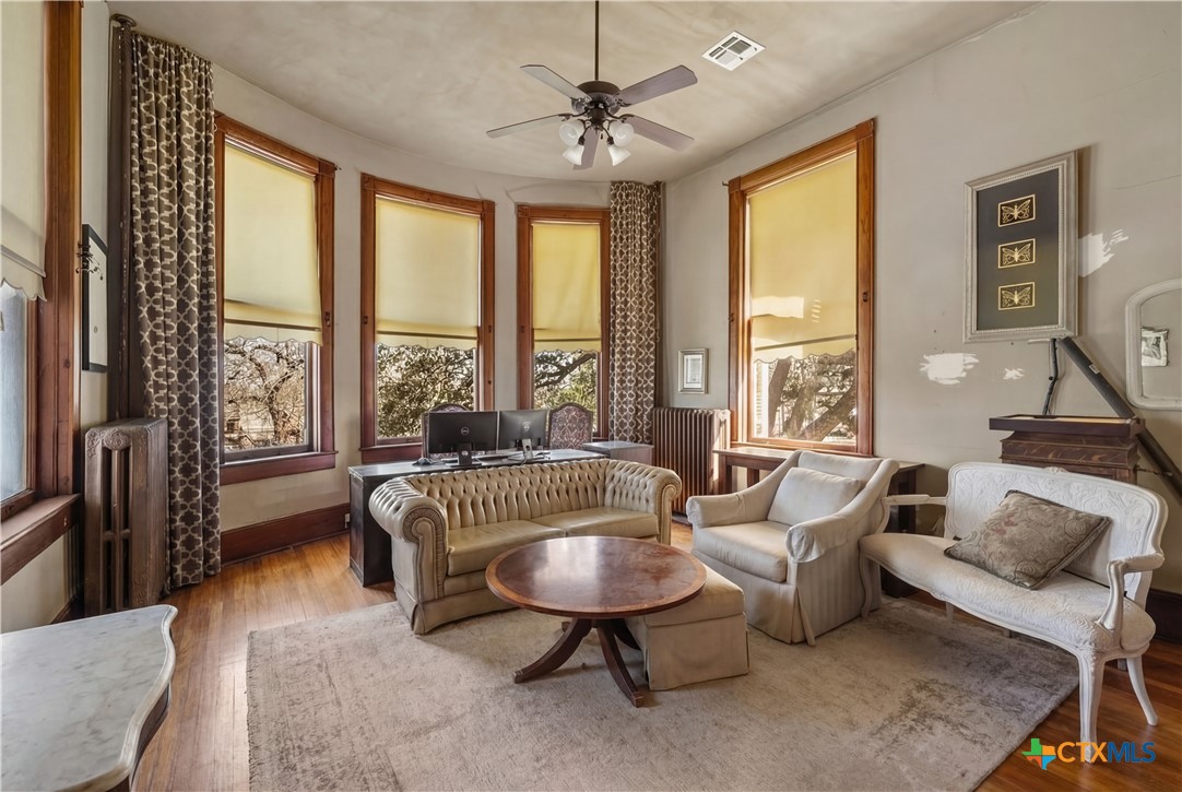 372 Magazine Avenue Property Photo 18