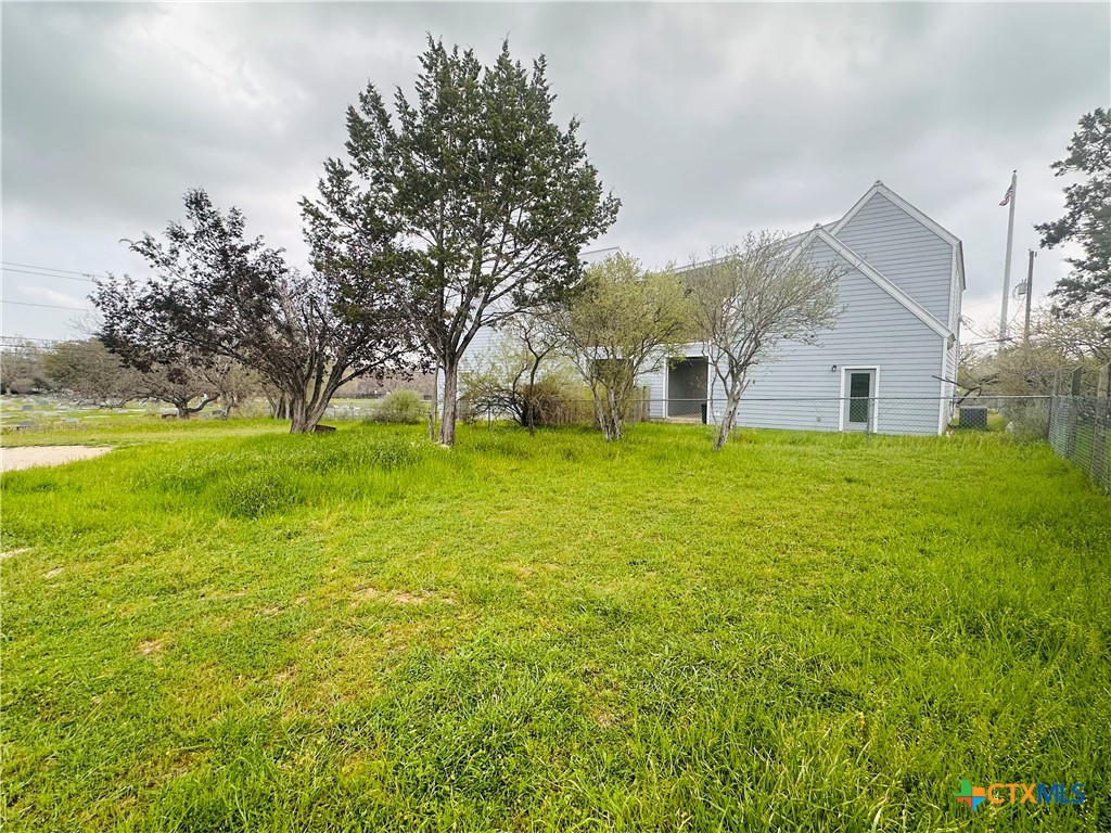 460 Peace Avenue Property Photo 3