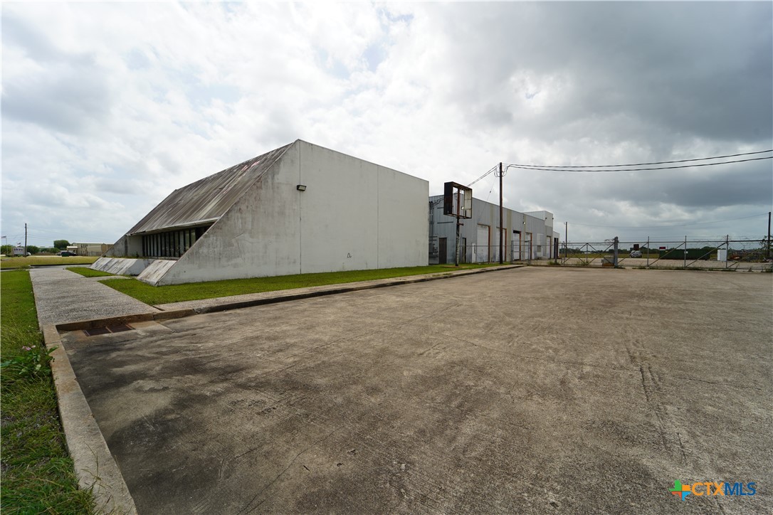 3701 E Rio Grande Street Property Photo 4