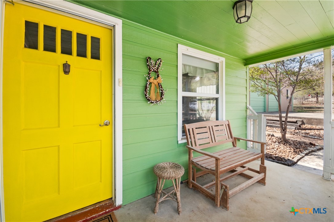 1035 Madeline Street Property Photo 2