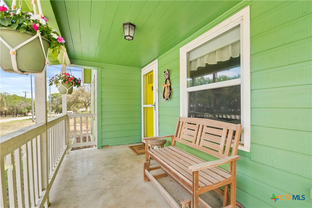 1035 Madeline Street Property Photo 3
