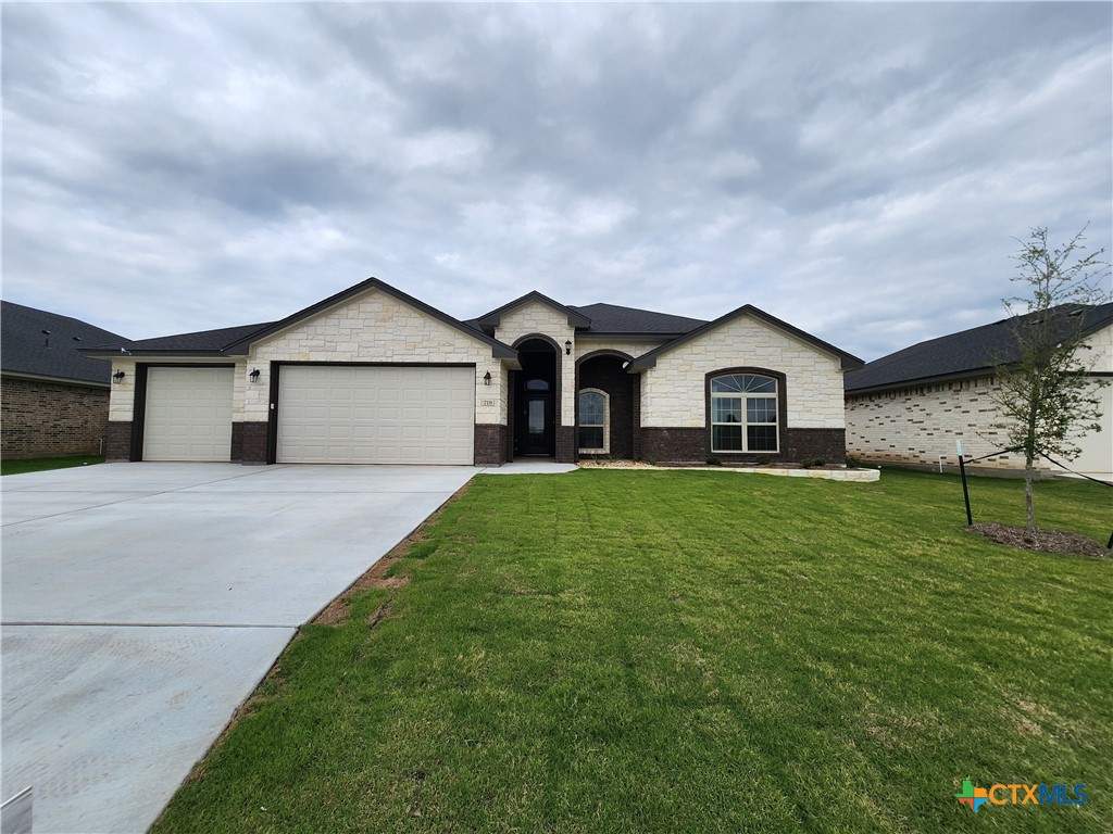 718 Golden Eagle Drive Property Photo 1