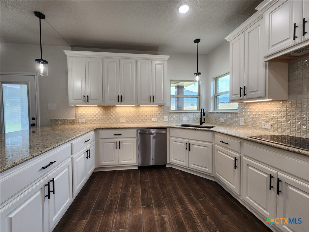 718 Golden Eagle Drive Property Photo 11
