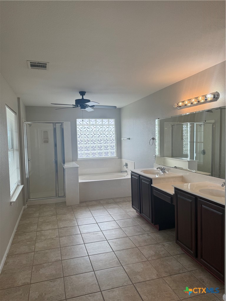 502 Constellation Drive Property Photo 10