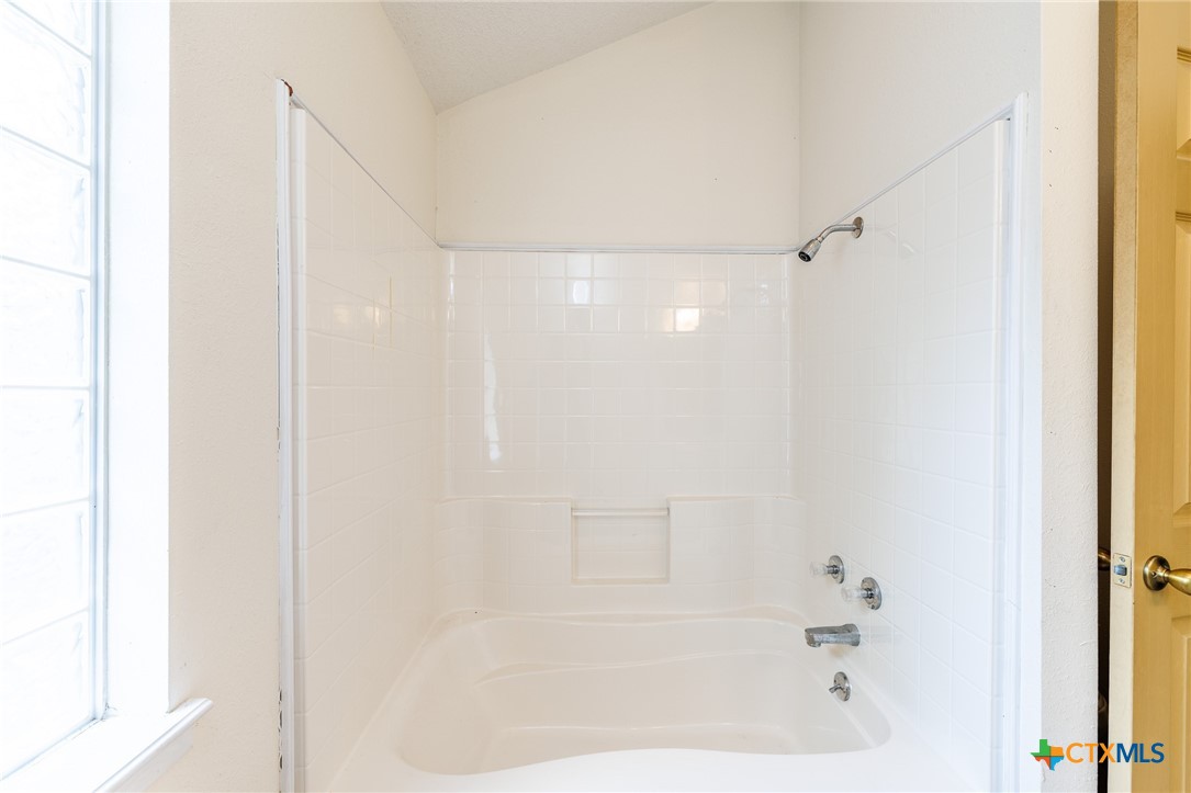 806 Saint Michael Street Property Photo 12