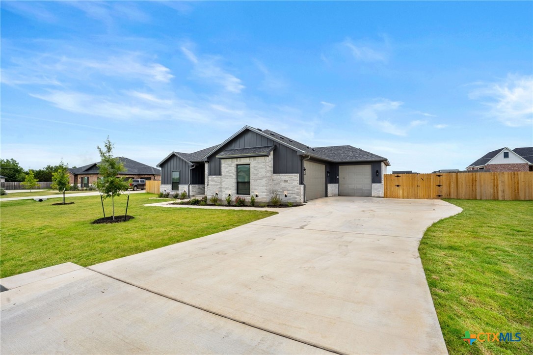 7712 Soapstone Court Property Photo 1