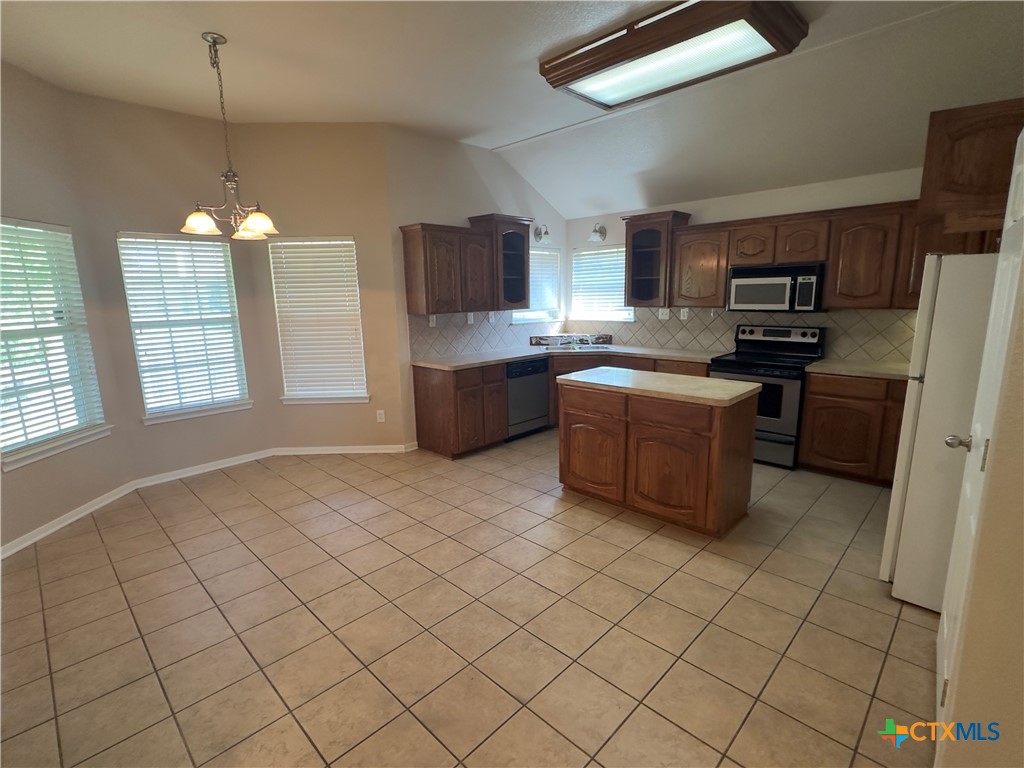 2410 Bachelor Button Boulevard Property Photo 8