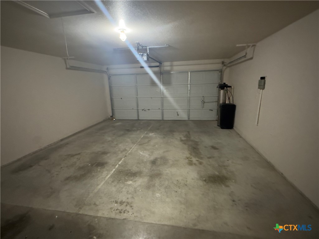 2410 Bachelor Button Boulevard Property Photo 11