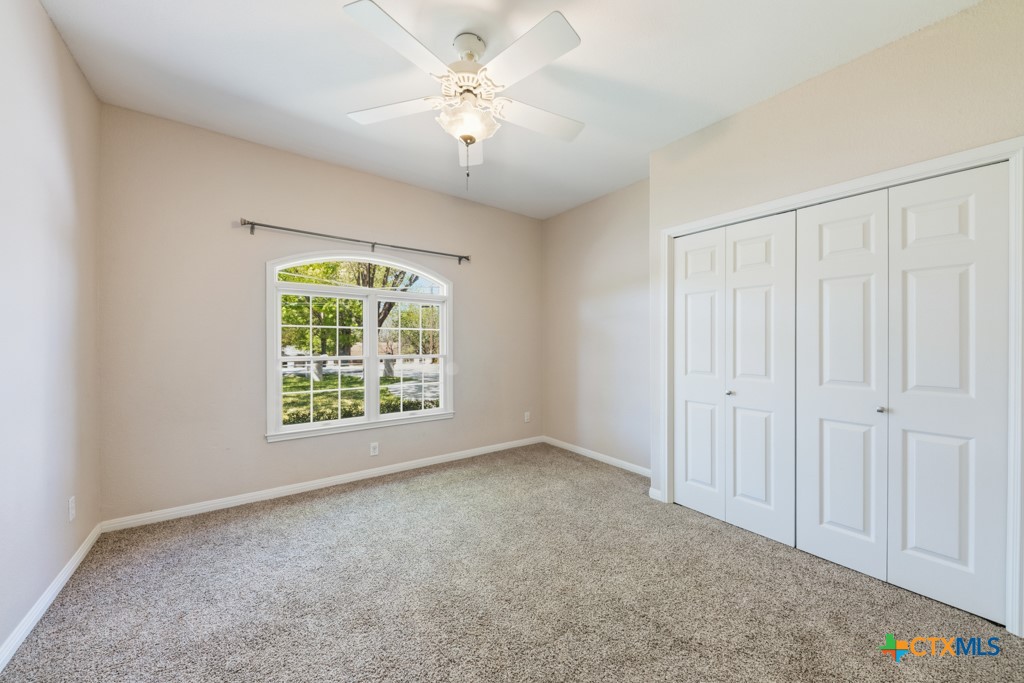 2592 Edgegrove Property Photo 21