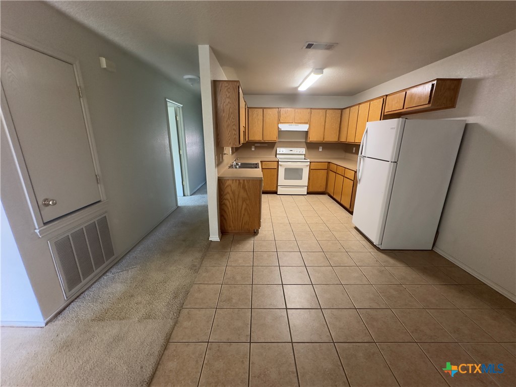 2807 Alma Drive A Property Photo 2