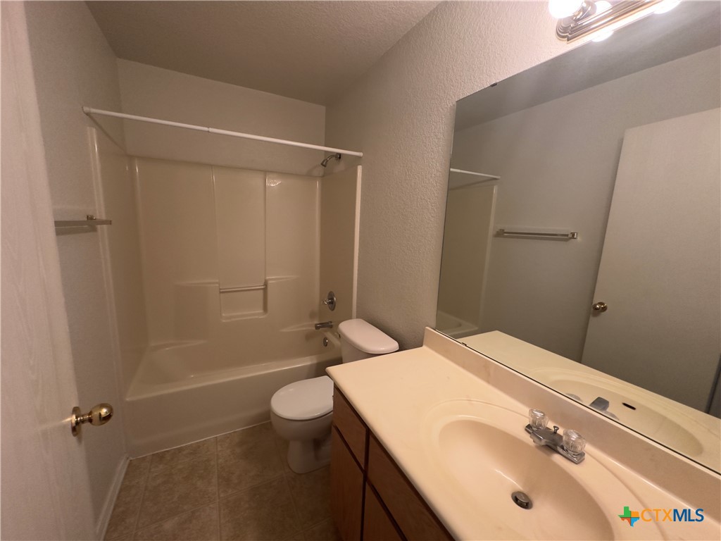 2807 Alma Drive A Property Photo 9