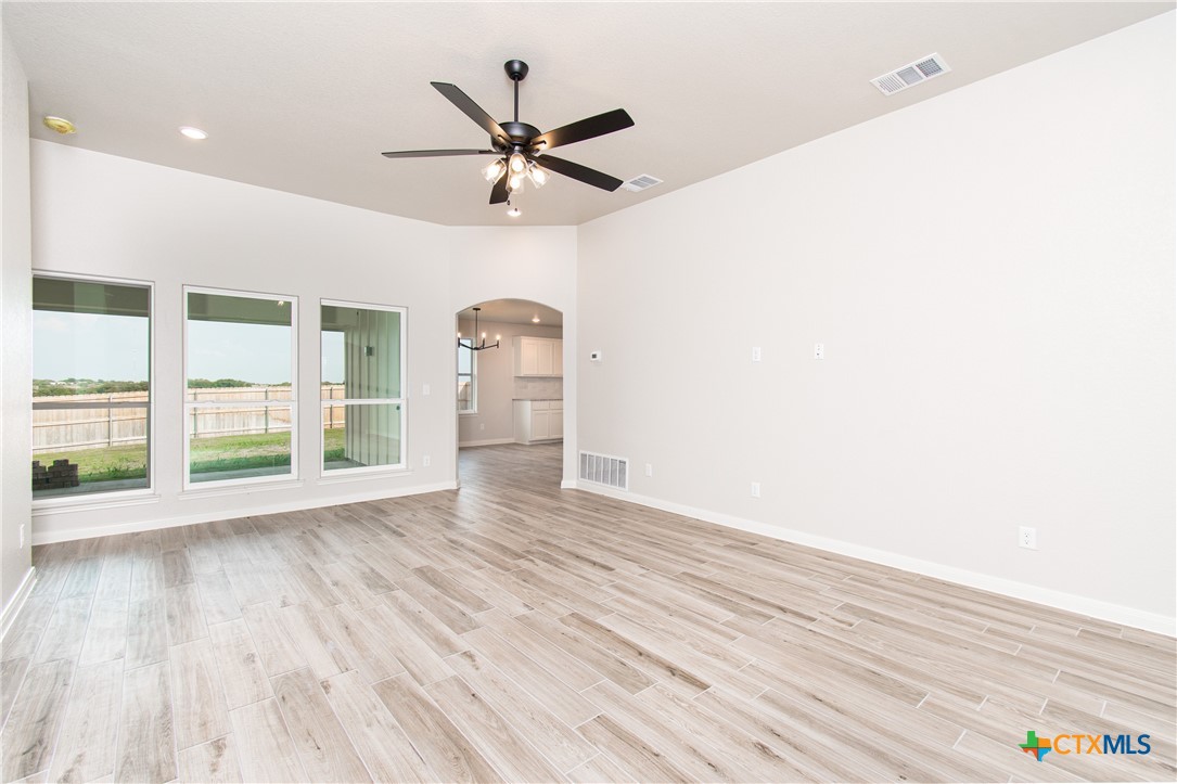 3111 Atascosa Drive Property Photo 4