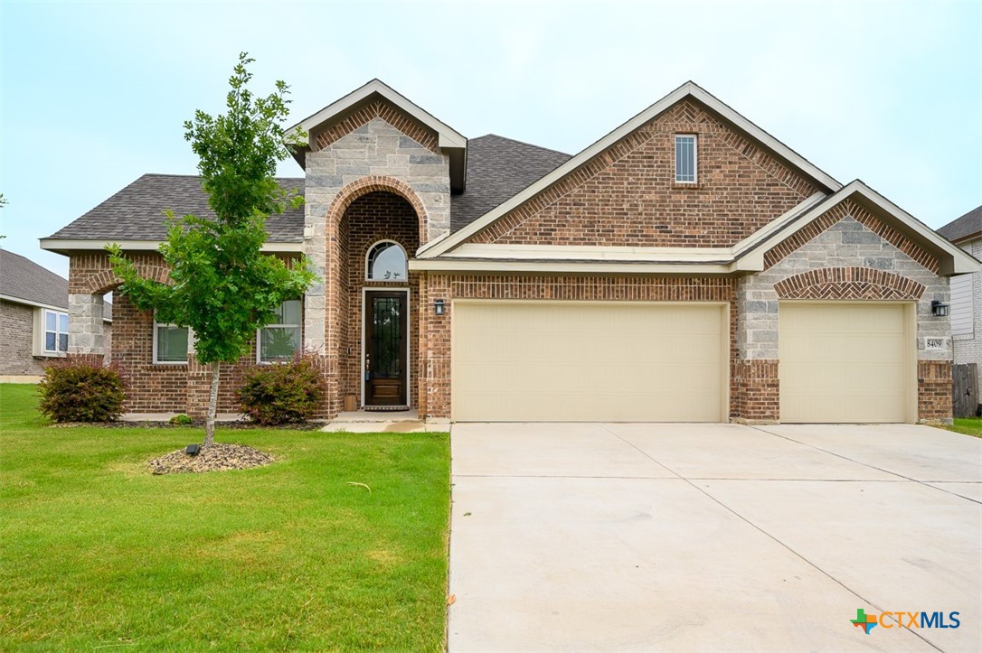 8409 Ridge Crest Drive Property Photo 1