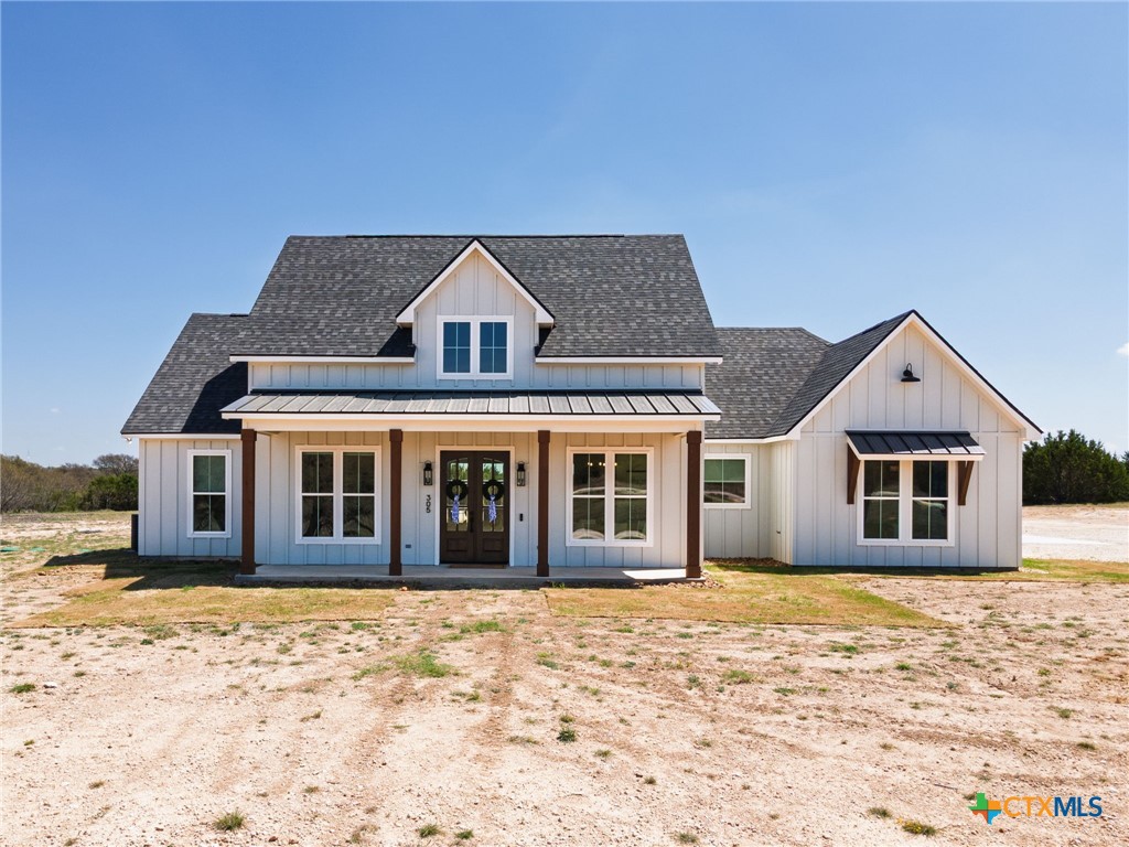 305 Willow Oak Property Photo 1