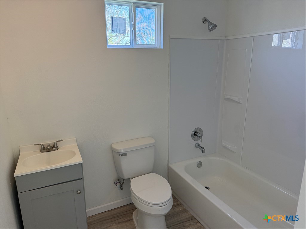 2411 Mumphord Street Property Photo 11