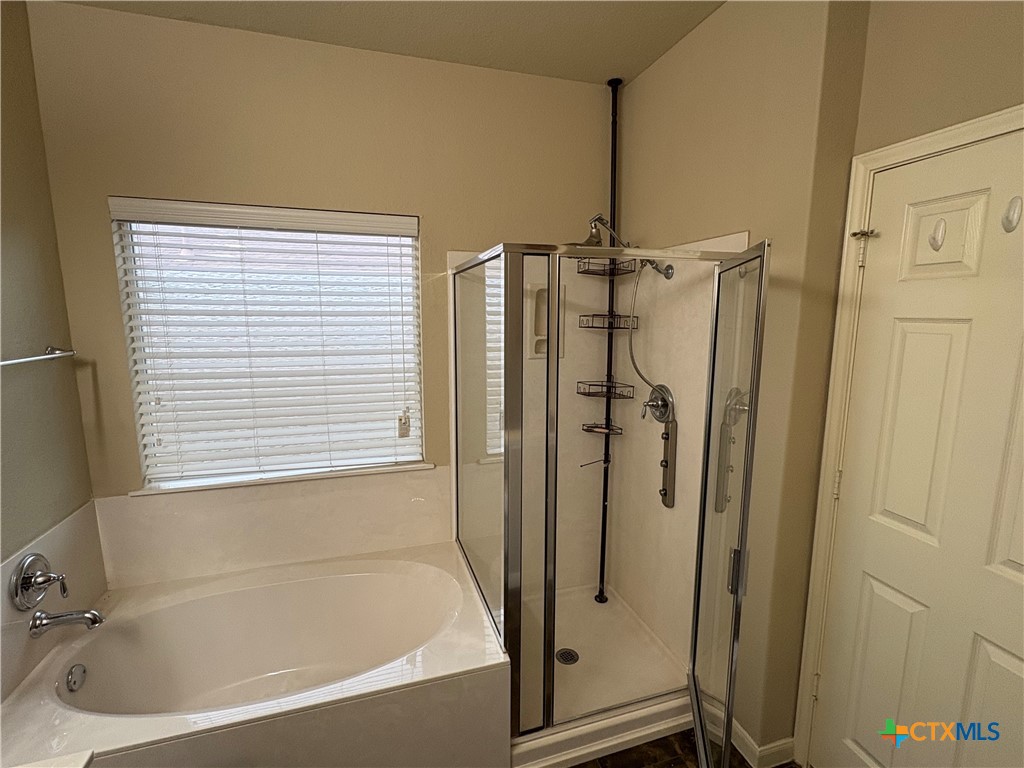 102 Wisteria Way Property Photo 18