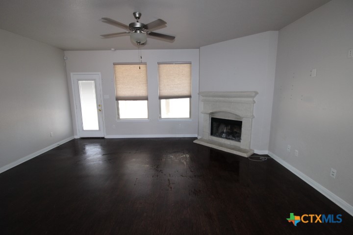 1209 Jester Court Property Photo 4