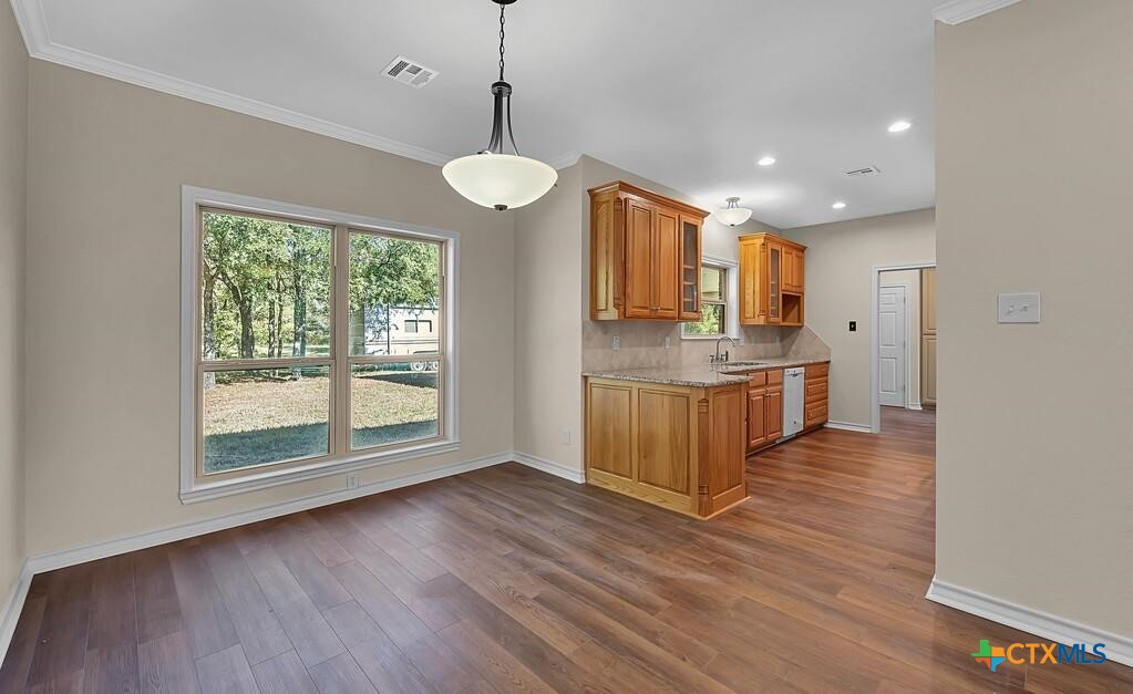 556 Wildwood Trail Property Photo 5