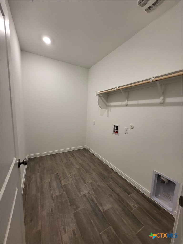 1233 Fox Wing Way Property Photo 8