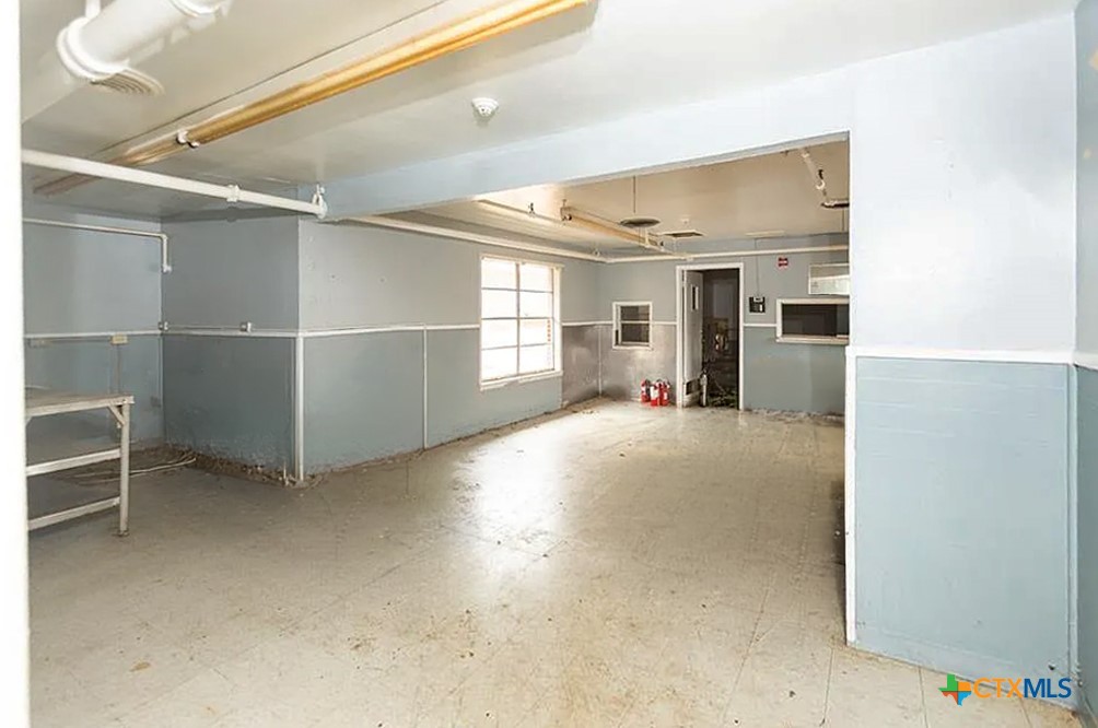 111 S 33rd Street Property Photo 10