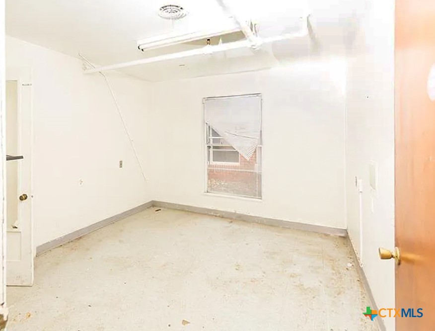 111 S 33rd Street Property Photo 11
