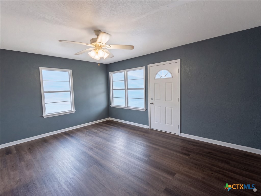 810 Attas Avenue Property Photo 1