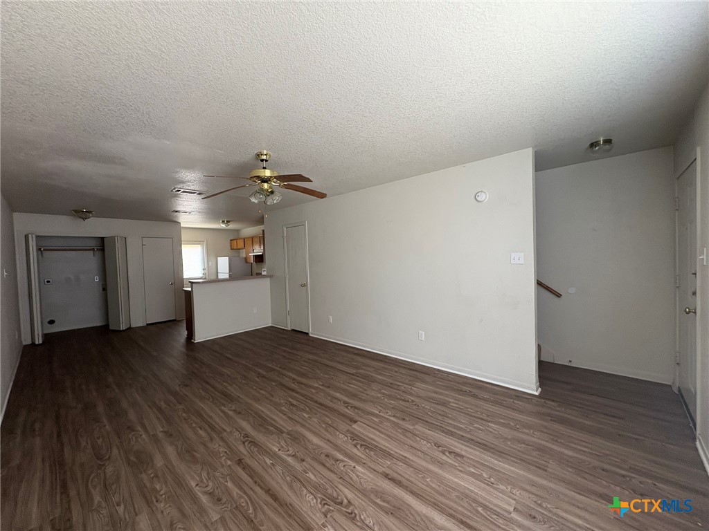 4210 Primrose Drive C Property Photo 3
