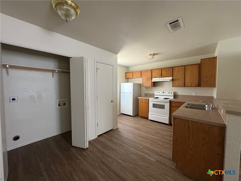 4210 Primrose Drive C Property Photo 6