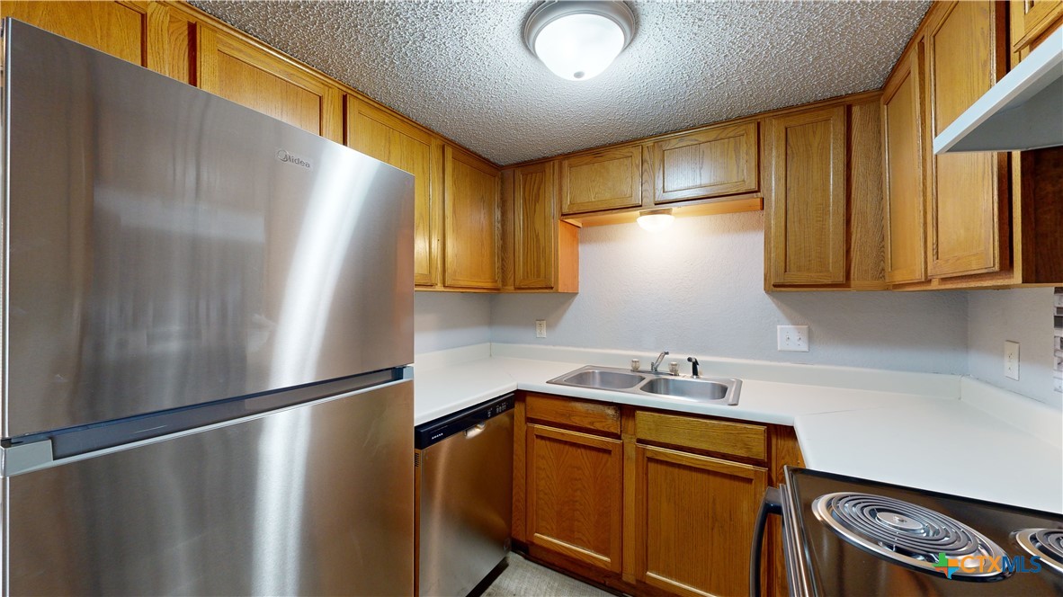 1300 Monroe Loop Property Photo 2