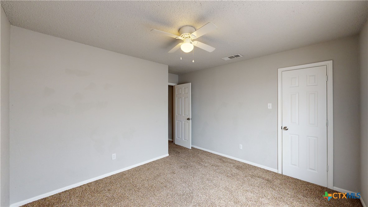 1300 Monroe Loop Property Photo 12