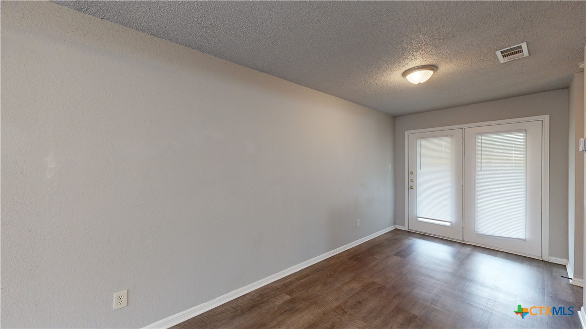 1300 Monroe Loop Property Photo 17