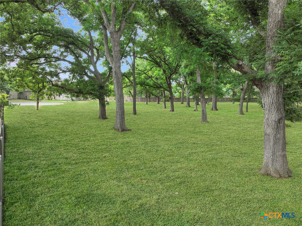 127 Milagros Property Photo 9