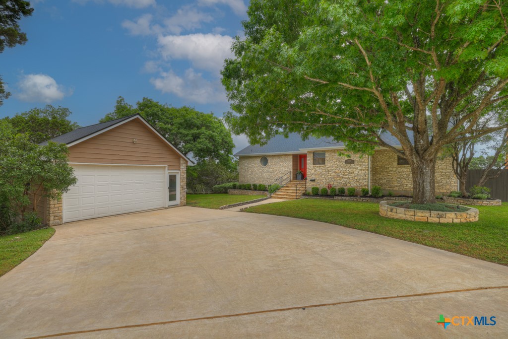605 High Oaks Road Property Photo 1