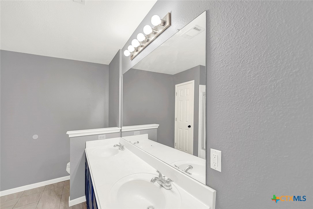 140 Riley Cove Property Photo 17