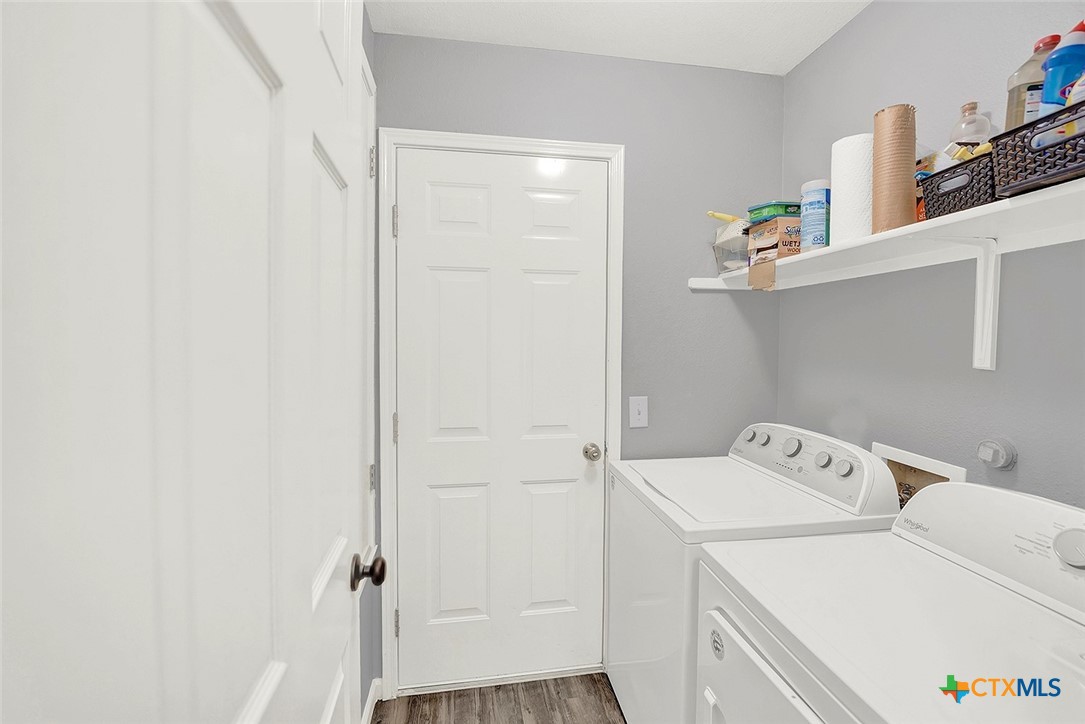 140 Riley Cove Property Photo 22