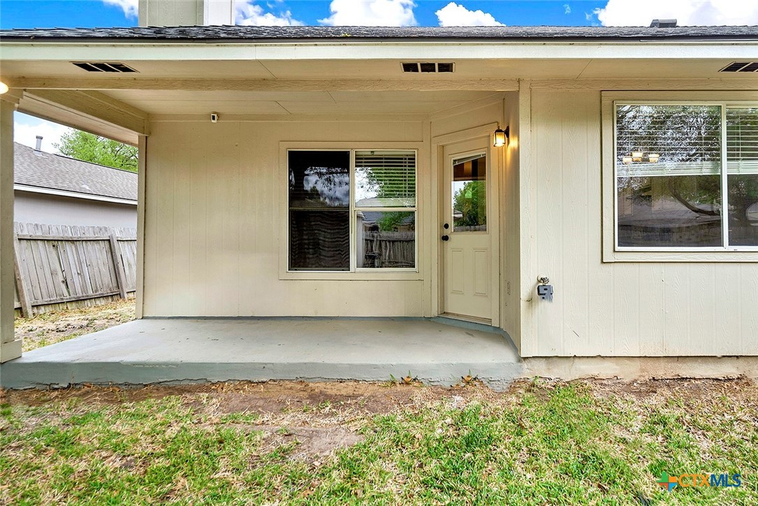 140 Riley Cove Property Photo 24