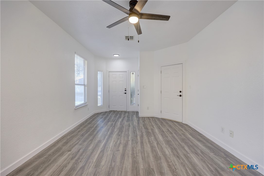15218 Parrish Lane Property Photo 6