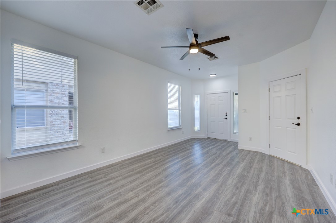 15218 Parrish Lane Property Photo 7