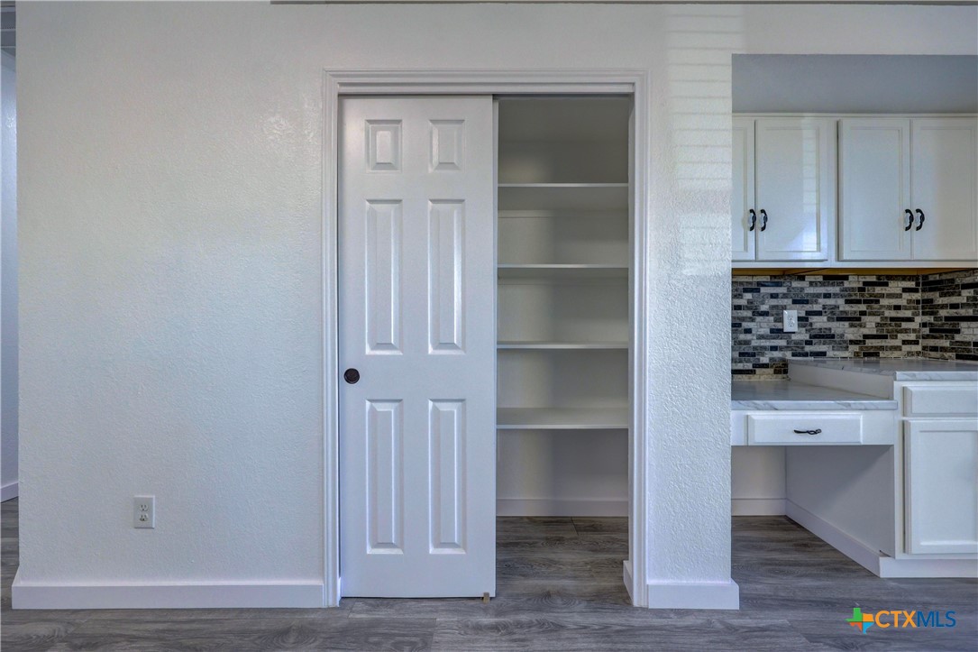15218 Parrish Lane Property Photo 13