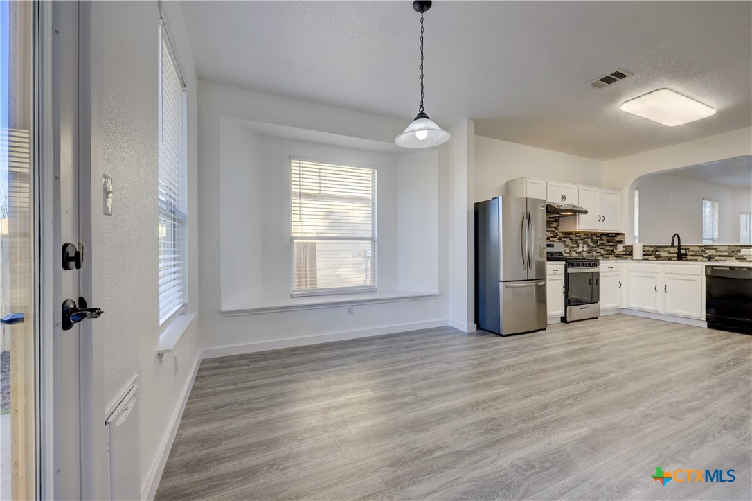 15218 Parrish Lane Property Photo 15