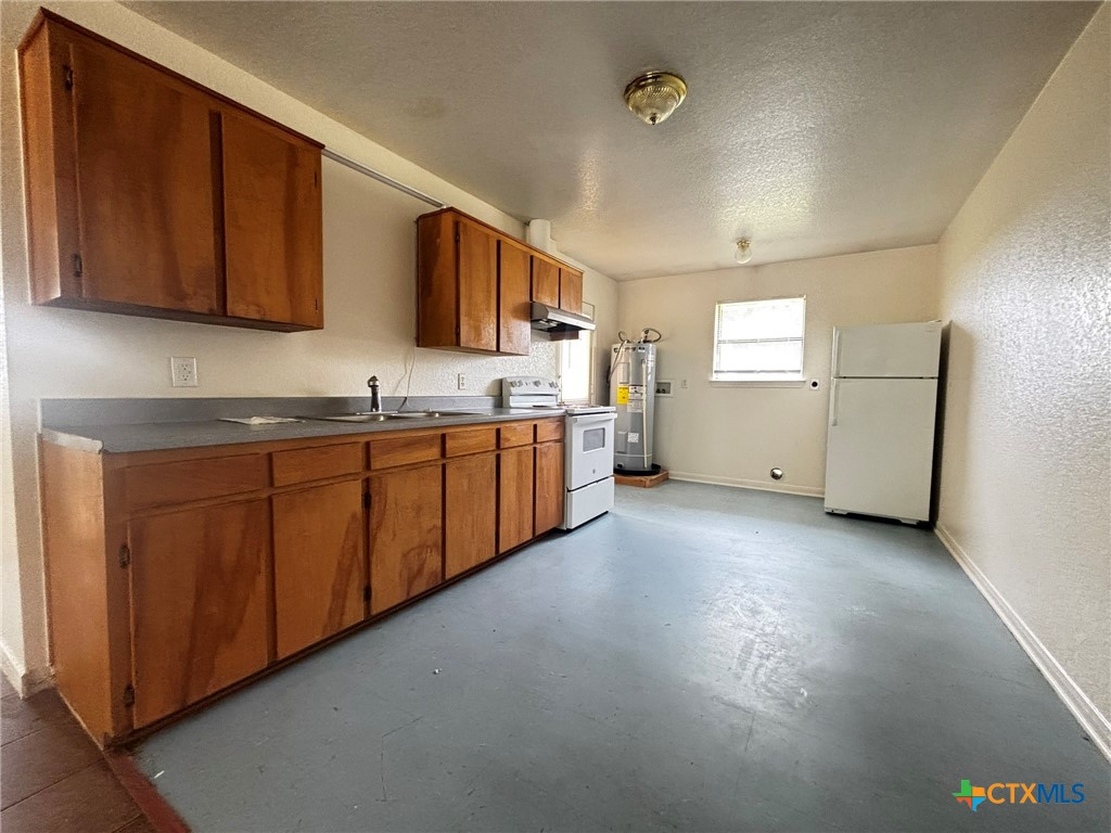 434 County Road 4616 436 Property Photo 6