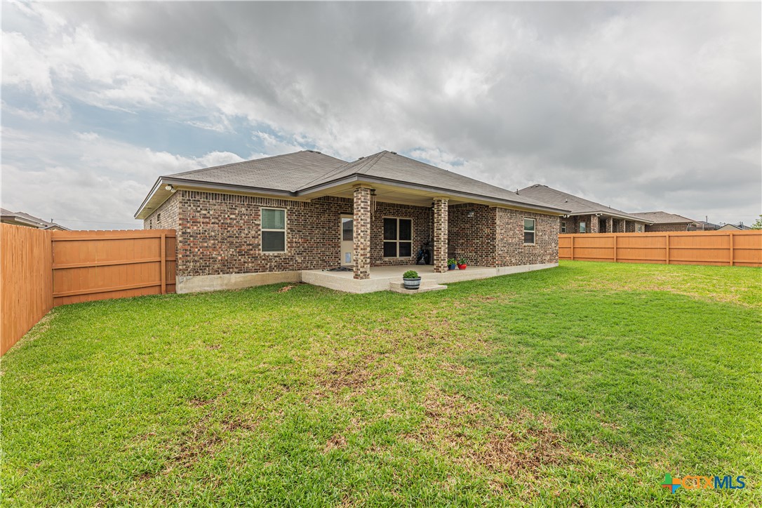 5005 Fresco Drive Property Photo 40