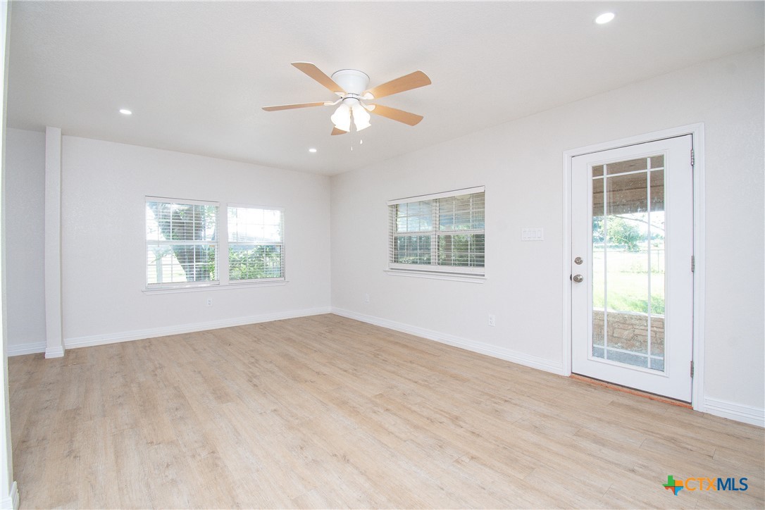 199 Apache Springs Road Property Photo 2