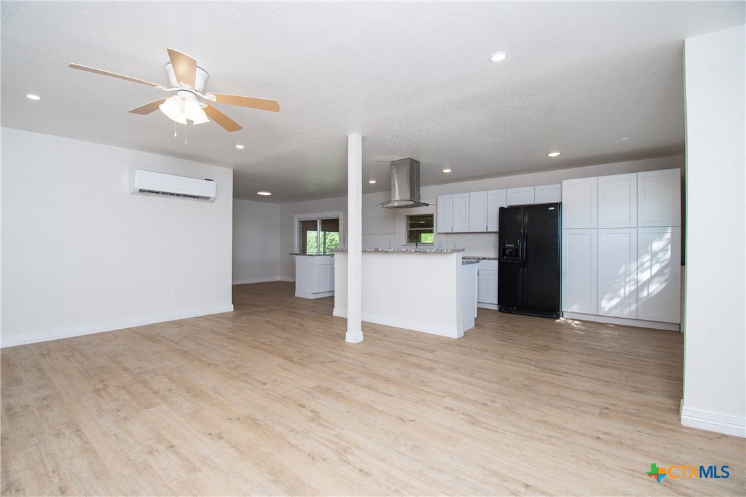 199 Apache Springs Road Property Photo 4