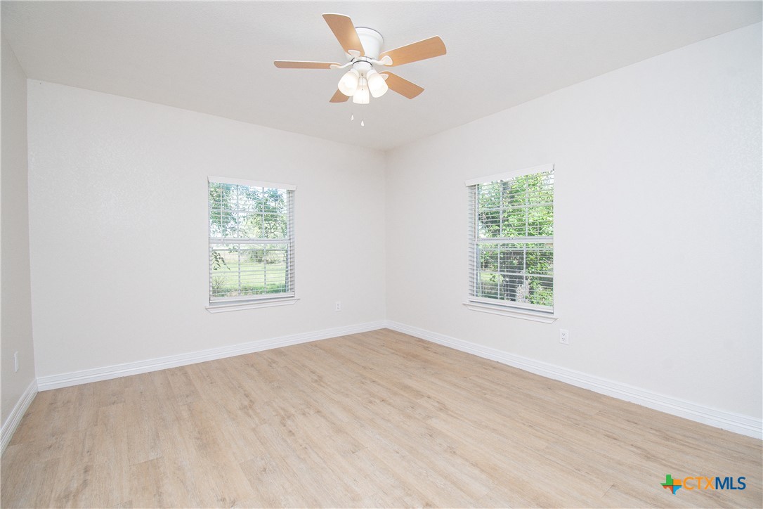 199 Apache Springs Road Property Photo 15