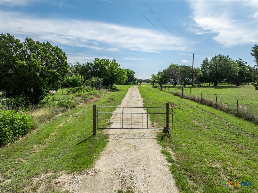 199 Apache Springs Road Property Photo 32