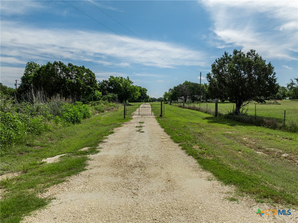 199 Apache Springs Road Property Photo 33