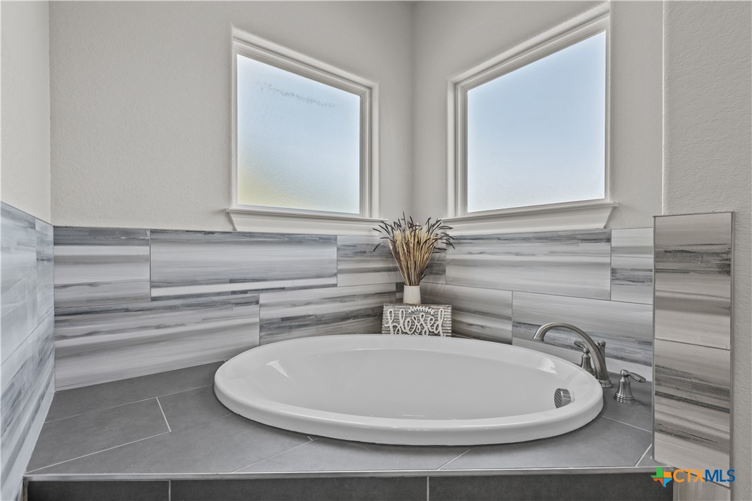 1361 Yaupon Drive Property Photo 12