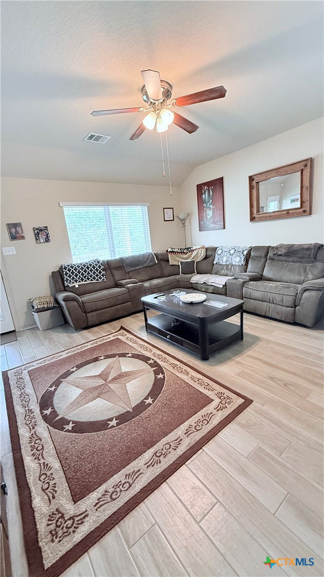 1660 W Nolte Farms Road Property Photo 12